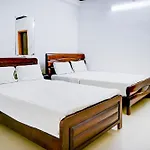 Hotel O Lotus Inn