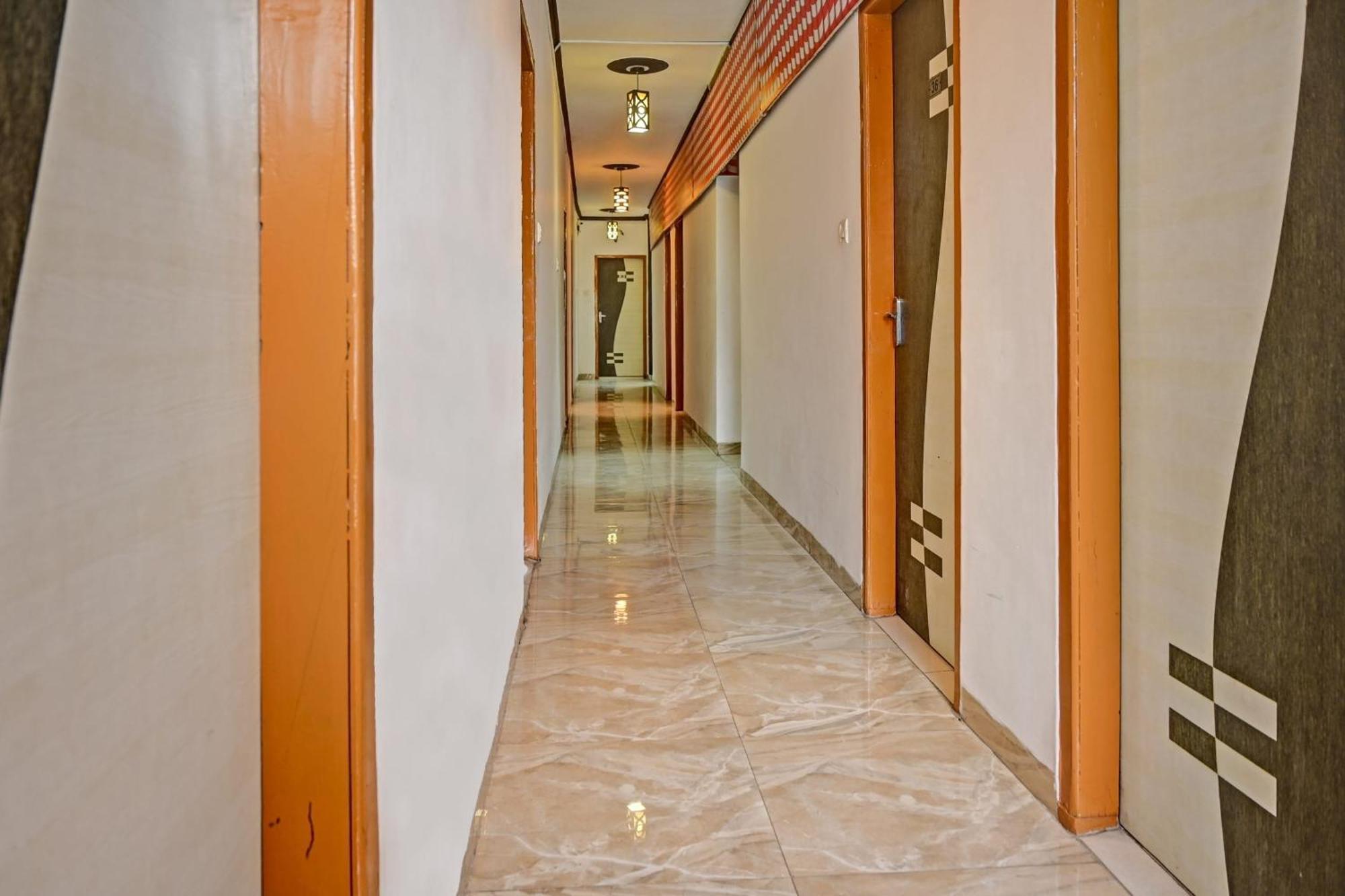 Hotel O Lotus 4*