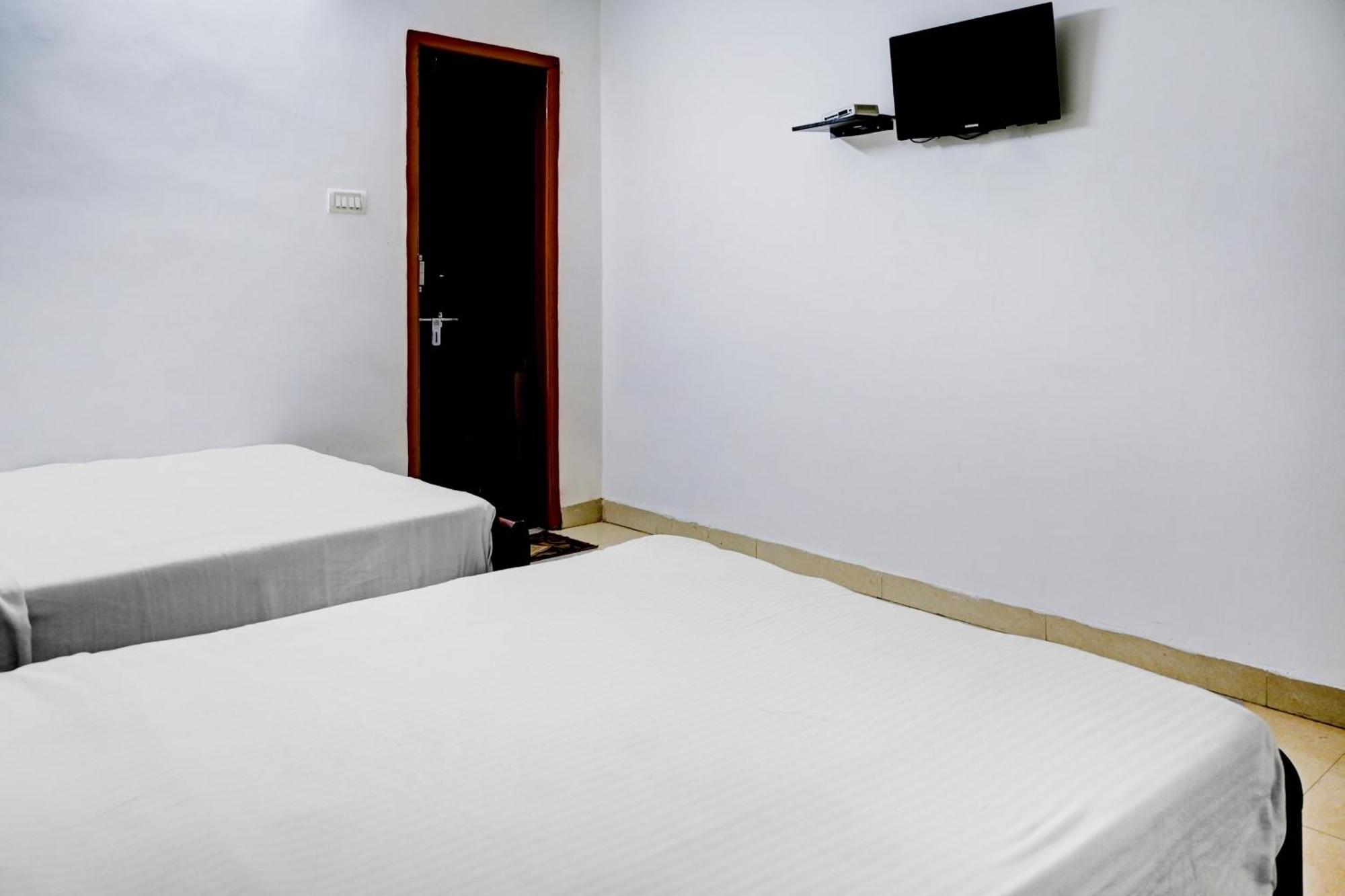 O Lotus Hotel Varanasi
